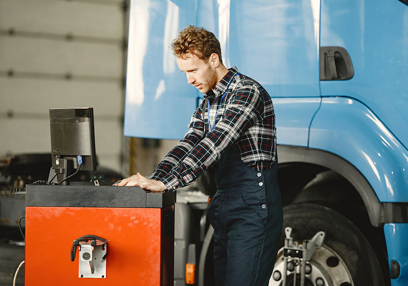 pasar la ITV un camión con ruedas recauchutadas